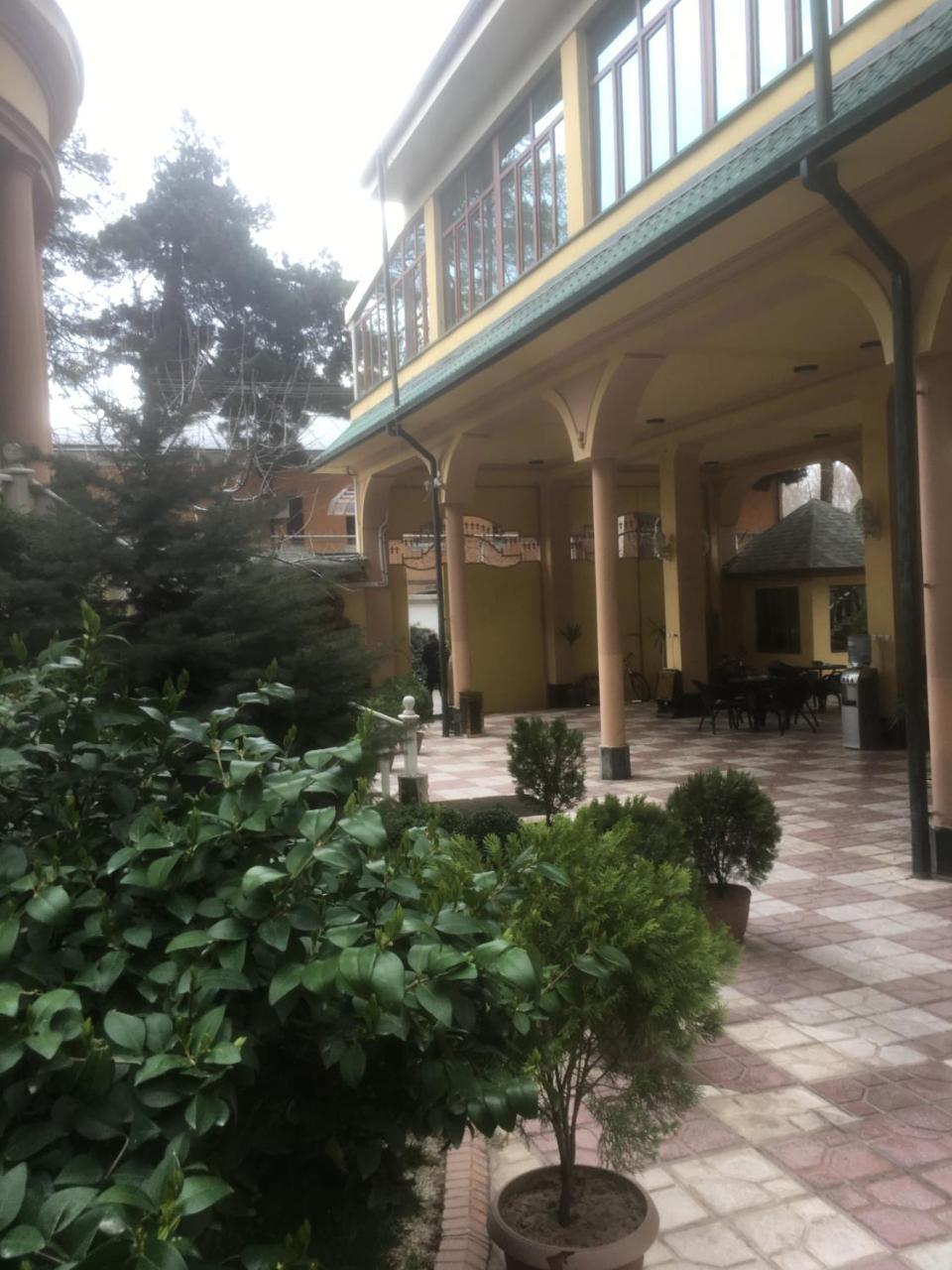 Twins Hotel Dushanbe Exterior photo